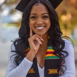 Meet your Posher, Maya